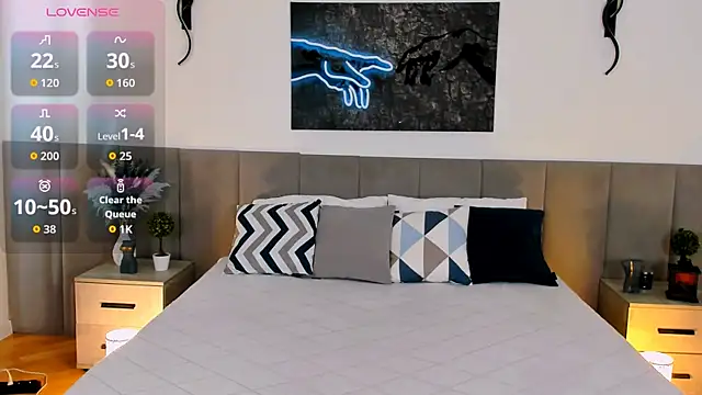 MiaBecky online show from 09-22-25, 05:24