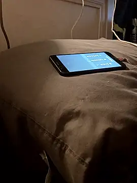 crazycam619 online show from 03-25-26, 05:18