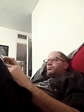 crazycam619 online show from 02-08-26, 10:07