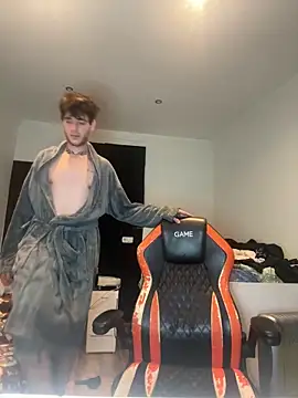 Widoo22 online show from 04-24-26, 10:06