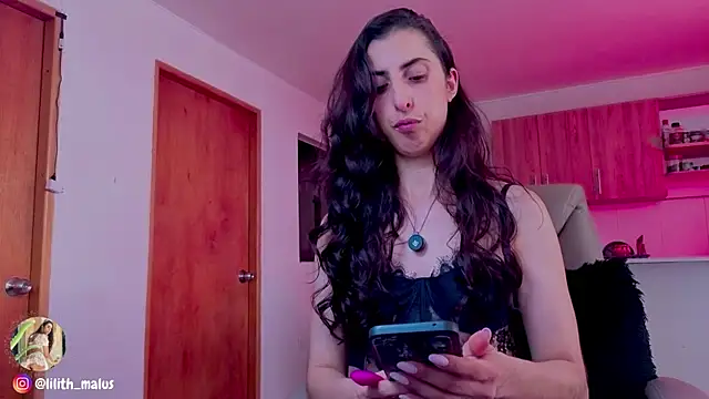 Lilith malum online show from 10-06-25, 07:58