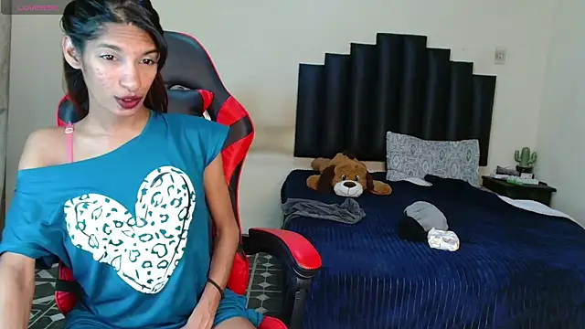 Silkylicious online show from 11-19-25, 10:43