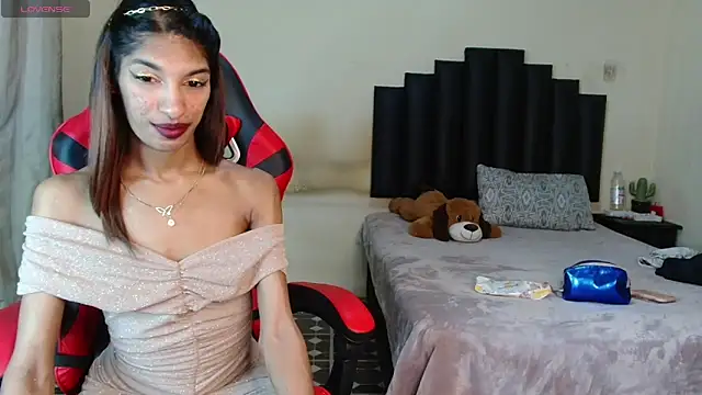 Silkylicious online show from 10-31-25, 10:27