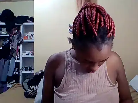 Zara Twilight online show from 12-15-25, 05:19