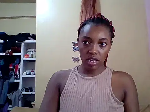 Zara Twilight online show from 12-17-25, 12:54