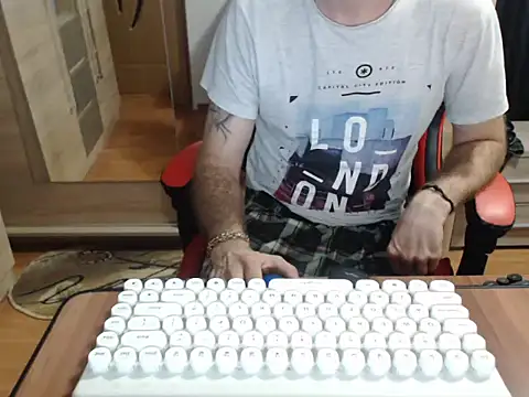 uncutguy01 online show from 10-19-25, 05:10