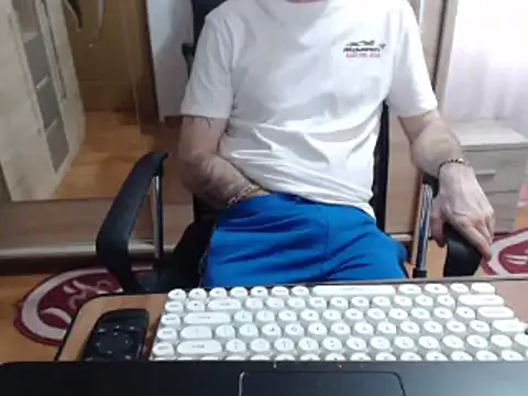 uncutguy01 online show from 03-13-25, 03:17