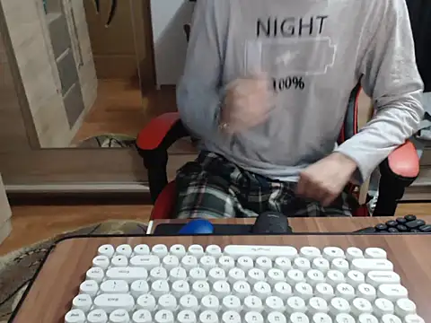 uncutguy01 online show from 10-16-25, 04:32