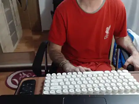 uncutguy01 online show from 03-12-25, 04:56