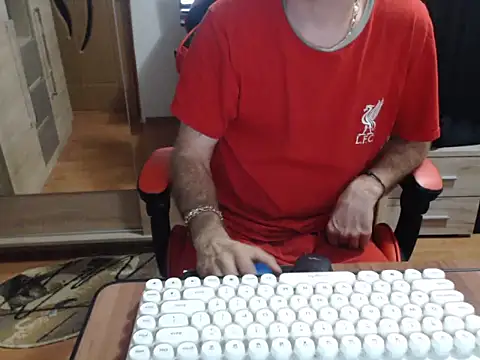 uncutguy01 online show from 09-26-25, 03:46