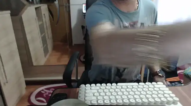 uncutguy01 online show from 03-07-25, 06:57