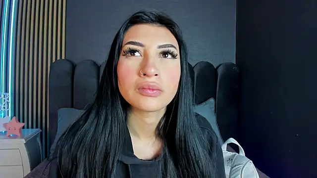 Snapshot of Nicolette_ks_ chatting on 04-22-26, 04:41 Nicolette ks online show from 04-22-26, 04:41