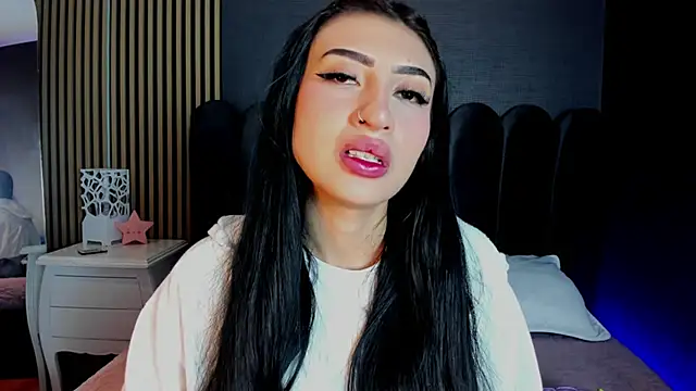 Nicolette ks  online show from 03-26-26, 04:44