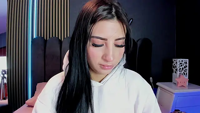 Nicolette ks  online show from 06-20-26, 05:34