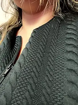 LinaBrowm online show from 01-13-26, 04:11