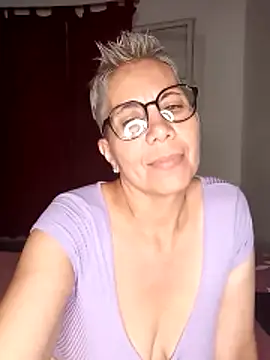 Snapshot of luz_bella chatting on 12-06-24, 03:02 luz bella online show from 12-06-24, 03:02