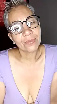 Snapshot of luz_bella chatting on 12-28-24, 01:38 luz bella online show from 12-28-24, 01:38