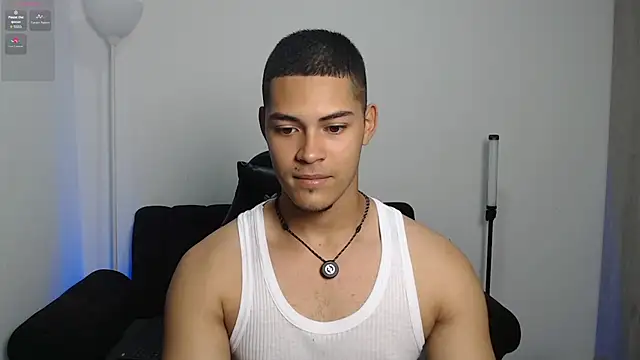 Snapshot of Iamdylan777 chatting on 07-13-26, 05:29 Iamdylan777 online show from 07-13-26, 05:29