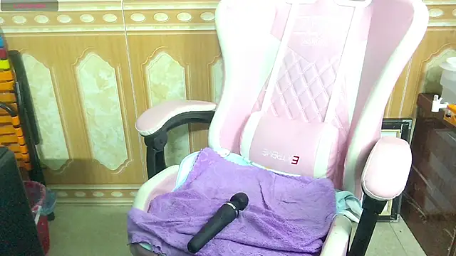 Jerry-Lan online show from 04-08-26, 12:28