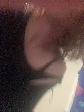 Snapshot of sum1betterthanmost chatting on 03-03-25, 02:06 sum1betterthanmost online show from 03-03-25, 02:06