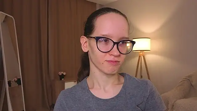 Snapshot of BettyBrowni chatting on 02-16-26, 04:16 BettyBrowni online show from 02-16-26, 04:16