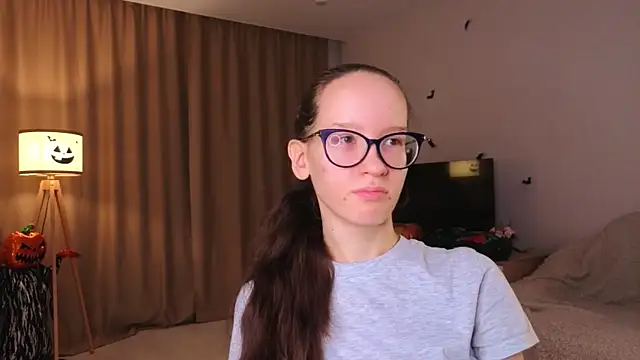 BettyBrowni online show from 11-16-25, 04:12