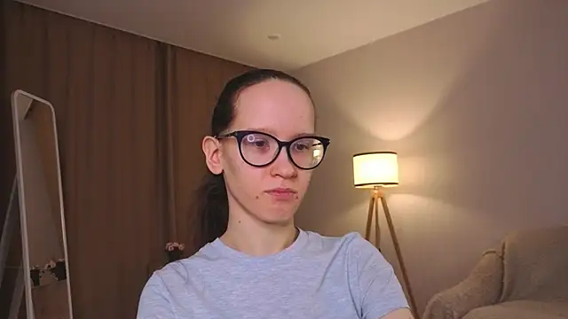 Snapshot of BettyBrowni chatting on 02-09-26, 04:27 BettyBrowni online show from 02-09-26, 04:27