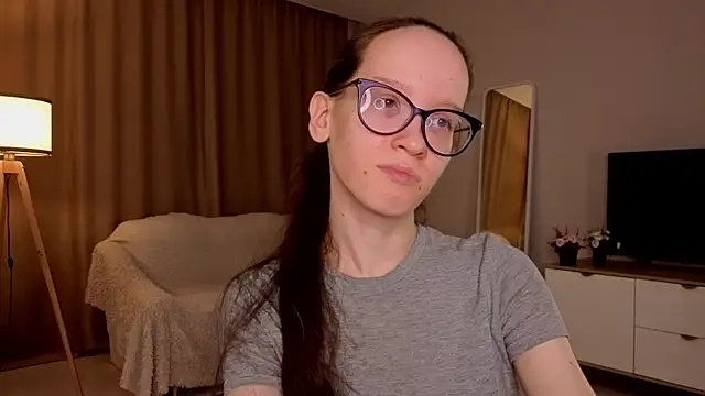 Snapshot of BettyBrowni chatting on 04-13-26, 04:11 BettyBrowni online show from 04-13-26, 04:11