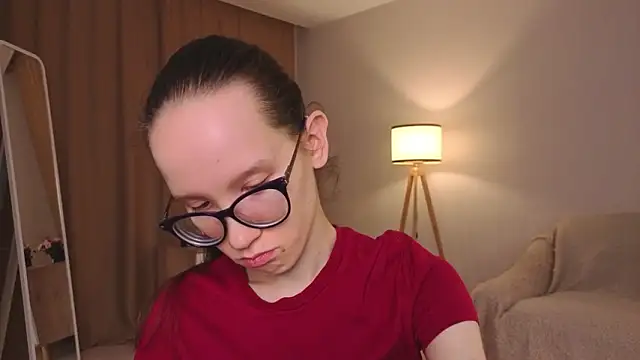 Snapshot of BettyBrowni chatting on 02-12-26, 04:07 BettyBrowni online show from 02-12-26, 04:07