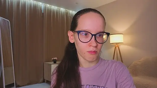 BettyBrowni online show from 12-19-25, 04:09