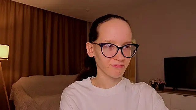 Snapshot of BettyBrowni chatting on 04-04-26, 04:13 BettyBrowni online show from 04-04-26, 04:13
