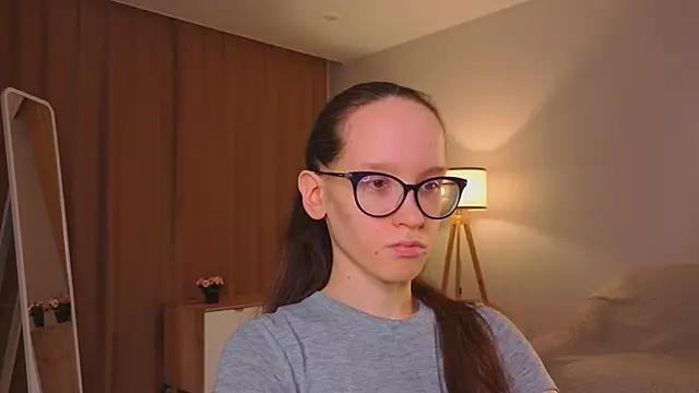 Snapshot of BettyBrowni chatting on 02-22-26, 04:08 BettyBrowni online show from 02-22-26, 04:08