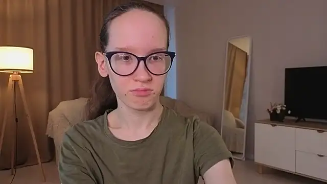 Snapshot of BettyBrowni chatting on 05-30-26, 04:12 BettyBrowni online show from 05-30-26, 04:12