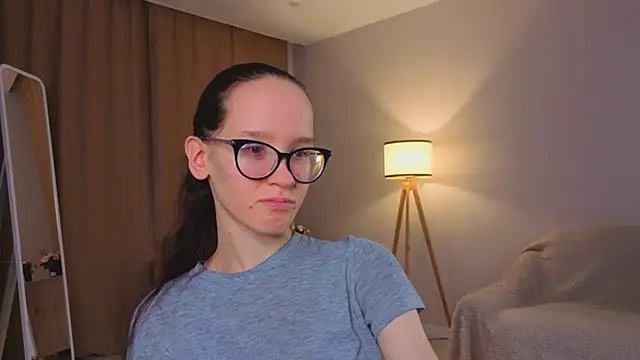 Snapshot of BettyBrowni chatting on 02-02-26, 04:06 BettyBrowni online show from 02-02-26, 04:06