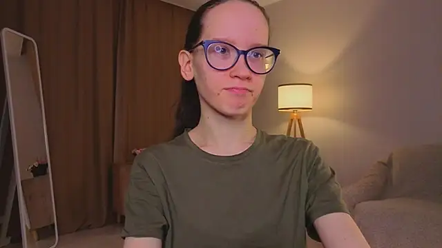 Snapshot of BettyBrowni chatting on 03-24-26, 04:18 BettyBrowni online show from 03-24-26, 04:18