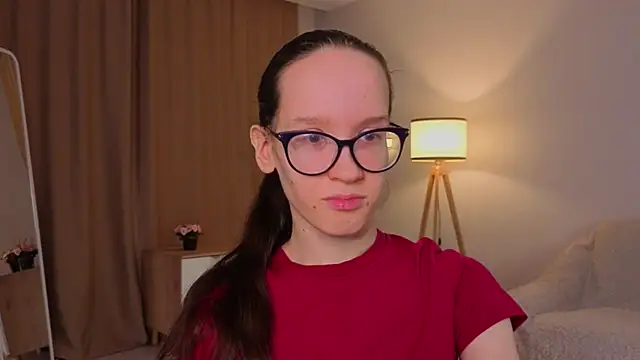 Snapshot of BettyBrowni chatting on 03-15-26, 04:14 BettyBrowni online show from 03-15-26, 04:14