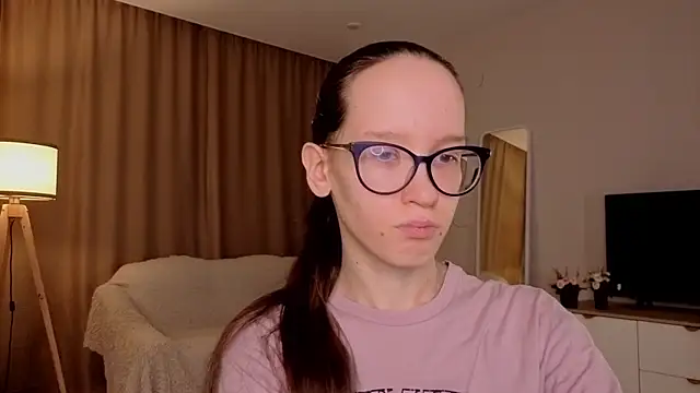 Snapshot of BettyBrowni chatting on 04-12-26, 04:10 BettyBrowni online show from 04-12-26, 04:10