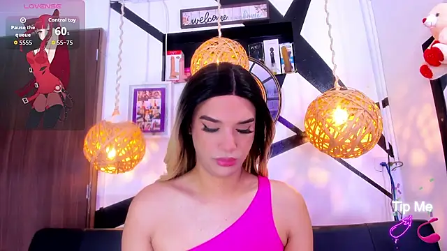 Snapshot of victoria_aleia_ chatting on 09-23-25, 10:50 victoria aleia online show from 09-23-25, 10:50