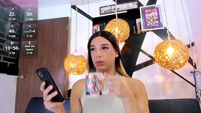 victoria aleia  online show from 10-23-25, 10:19