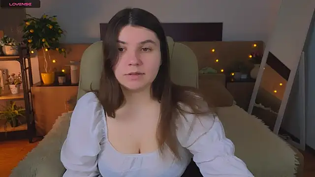 Viola  Shy online show from 05-05-26, 08:23