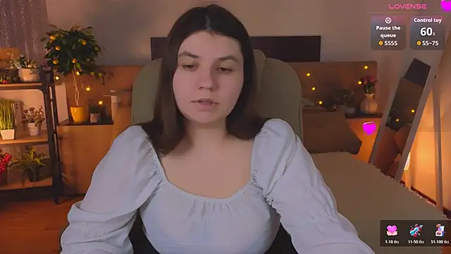 Viola  Shy online show from 04-21-26, 02:25