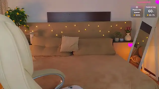 Viola  Shy online show from 03-24-26, 09:15