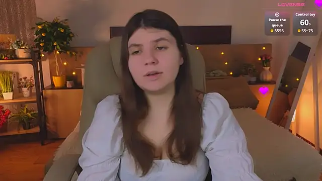 Viola  Shy online show from 04-20-26, 08:21