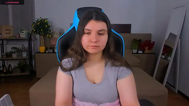 Viola  Shy online show from 02-03-26, 03:37