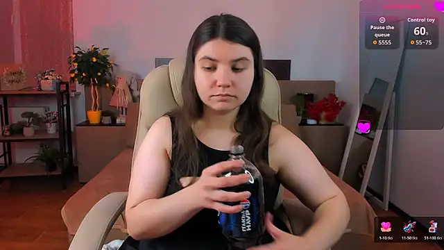 Viola  Shy online show from 03-10-26, 09:19