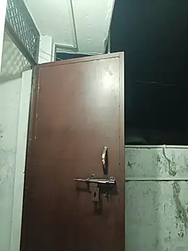 Snapshot of fullyhardy chatting on 01-11-26, 06:04 fullyhardy online show from 01-11-26, 06:04