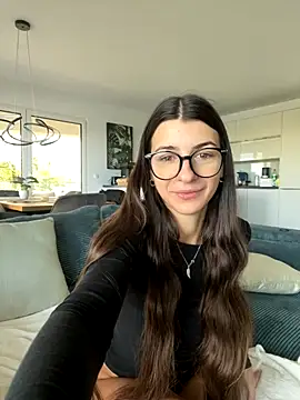 Wildberry  online show from 10-28-25, 07:18