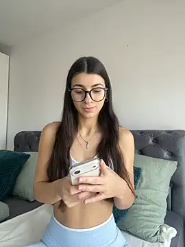 Wildberry  online show from 02-10-26, 12:59