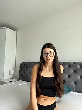 Snapshot of Wildberry_ chatting on 06-17-26, 08:47 Wildberry online show from 06-17-26, 08:47