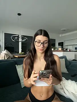 Wildberry  online show from 12-21-25, 08:16